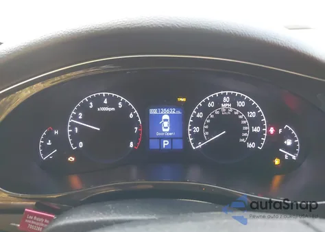 2013 Hyundai Genesis 3.8 z USA, uszkodzony, nr VIN KMHGC4DD0DU212773